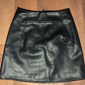 H&M black leather skirt! (With tags)